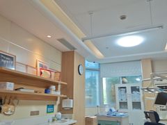 -上海仁爱医院口腔科 · 种植
