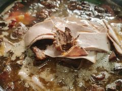 -小伟猪脚火锅店(颐园里店)