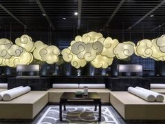 -新盈光·云会所(百丈东路店)