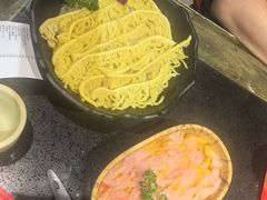 -宽板凳老灶火锅(台湾街店)