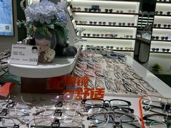 -GOOMI久米眼镜·蔡司·依视路·明月官方授权店(龙德紫金店)