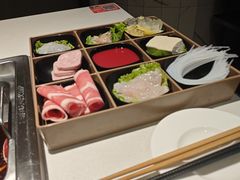 -海底捞火锅(长宁路龙之梦店)