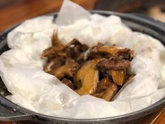 秘制盐焗乳鸽-侠成水上农庄(工业大道店)