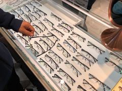 -三叶眼镜城(青云路店)