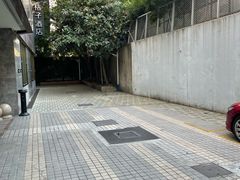 -桔子酒店（上海静安寺武宁路地铁站店）(原静安寺余姚路店)