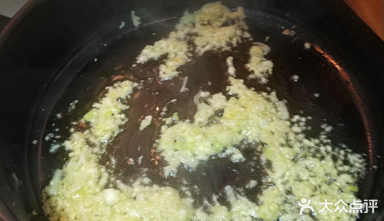 烤瘪了的茄子[调皮]