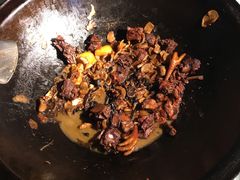 -鱼窝棚柴火铁锅炖(富山屯店)