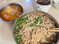 小碗瘦肉-正宗杨记普洱酸醋米线(总店)