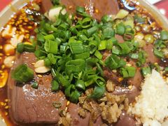 特色秘制红油血旺-谢老五跷脚牛肉·非遗传承店
