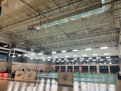 -莱茵体育生活馆