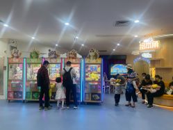 -太空学院儿童娱教乐园(中华广场店)