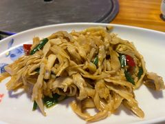 -茅台镇网红溶洞餐厅·茅帮菜馆