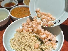 -裕兴记•蟹黄面馆(人民广场店)