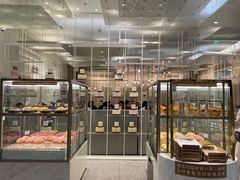 面包甜点陈列柜-奈雪的茶(市百一店)