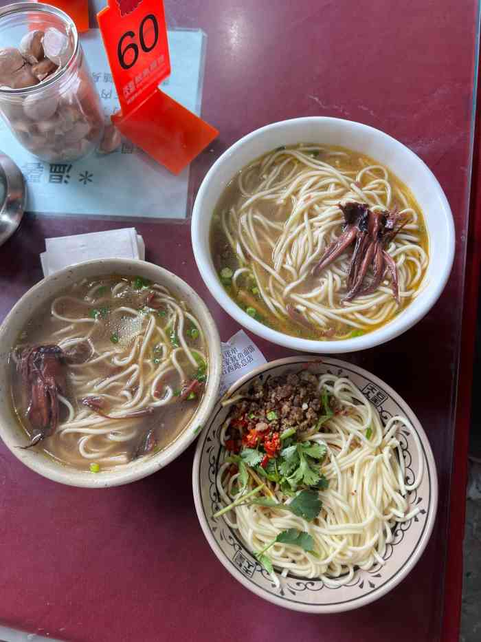 大石人家鱿鱼面馆(大石西路总店)-"成都的老馆子了,好多人都是专门开