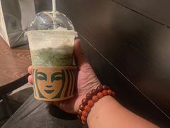 -星巴克臻选(南京金茂览秀城店)