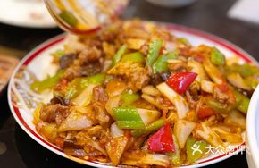 Noodles with Fried Lamb (Guoyou Rou)