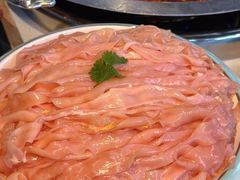 -茅草房·河畔园林火锅
