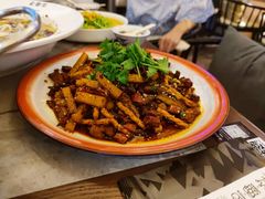 -渔语鱼新川菜Bistro(万象天地店)