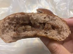一颗奶油栗子面包-巴黎贝甜(印象城店)