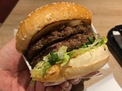 -The Habit Burger Grill 哈比特汉堡(爱琴海店)