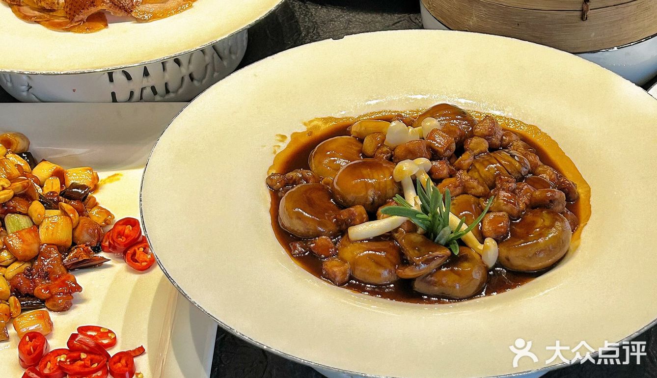 西安探店｜这家的烤鸭真的一绝 大董海参店