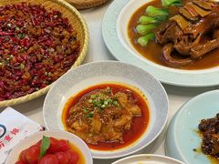 -万重锦·人文川菜馆(骡马市店)