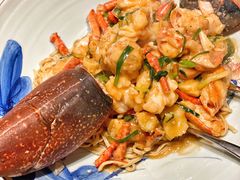 苏格兰蓝龙虾捞面-皇朝会.经典传统粤菜(外滩店)