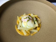 日本温泉蛋鲜虾色拉-三嚥阁 La Villa Restaurant