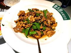 -费大厨辣椒炒肉(高铁吾悦广场店)