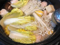 -东椰·海南椰子鸡火锅(朝阳门店)