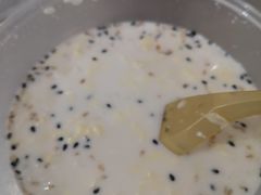-白翔甜食店