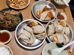 -黄阿姨锅贴大王(万航渡路店)