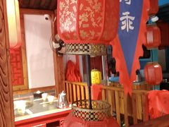 -宽板凳老灶火锅(台湾街店)