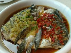 鸳鸯鱼头王（配面）-望湘园·湖南菜(宏伊店)