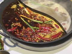 -卤校长老火锅(杨家坪直营店)
