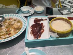 -姚姚酸菜鱼·金戈戈香港豉油鸡(喜荟城联名店)