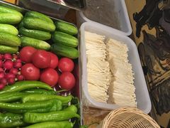 -水泊梁山清真铁锅炖鱼(华苑店)