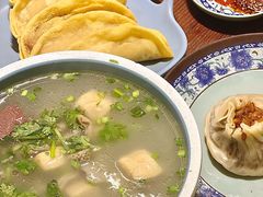 -老新隆牛肉锅贴(新街口店)