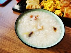 -必胜客(新中纬店)