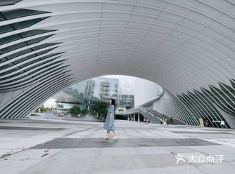 光明文化艺术中心光明网红栈道