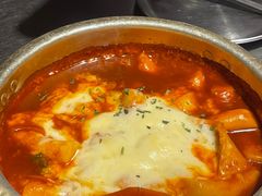 芝士炒年糕-富乐满韩国正宗炸鸡韩国料理(虹泉路店)