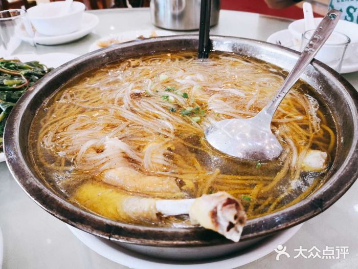 贺胜桥土鸡汤(和平总店)滋补土鸡汤图片