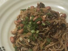 -熊大师牛羊粉(红谷凯旋店)