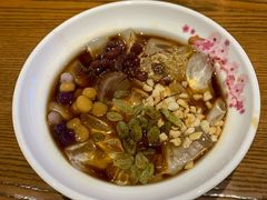 -渝是乎酸菜鱼·川渝小炒(新世界百货望京店)