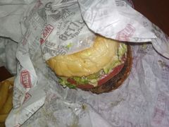 -The Habit Burger Grill 哈比特汉堡(爱琴海店)