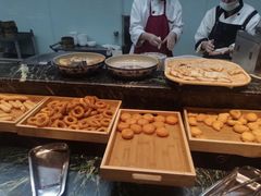 -碧中海汤泉汗蒸酒店