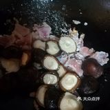 居家必备的家常菜之【香菇炒肉】