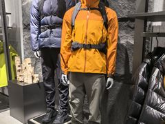 -ARC'TERYX始祖鸟(北京王府中环店)