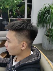 -D.G造型·烫发染发接发